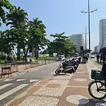 Loft Em Predio Em Frente A Praia